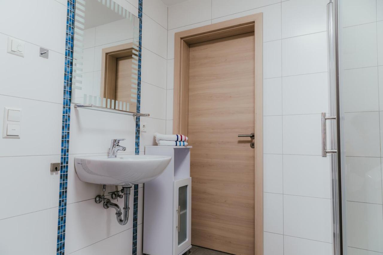 Ferienwohnung "Koehler" Am Bodensee Meckenbeuren Exterior foto